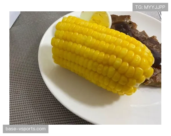 阿尔瓦雷斯又晒早餐，单盘价格顶我一个月房租